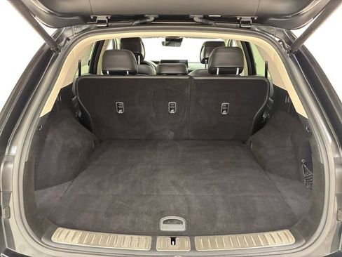 Used 2025 Genesis GV70 2.5T AWD/4WD image 17