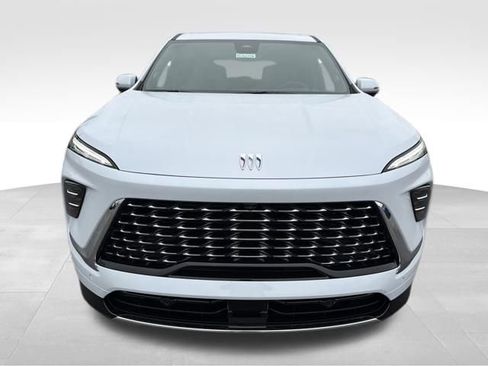 New 2026 Buick Enclave Avenir w/ Super Cruise Package image 2