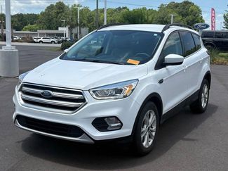 Used 2017 Ford Escape SE w/ Equipment Group 201A FWD 360° Tour