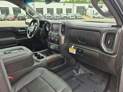 Used 2021 Chevrolet Silverado 1500 LT Trail Boss AWD/4WD image 30