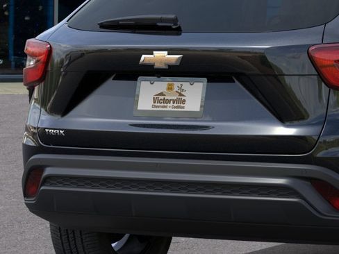 New 2026 Chevrolet Trax LS w/ LS Convenience Package FWD image 14
