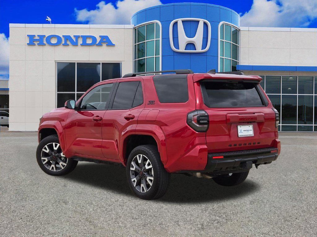 Used 2025 Toyota 4Runner TRD Sport AWD/4WD image 5