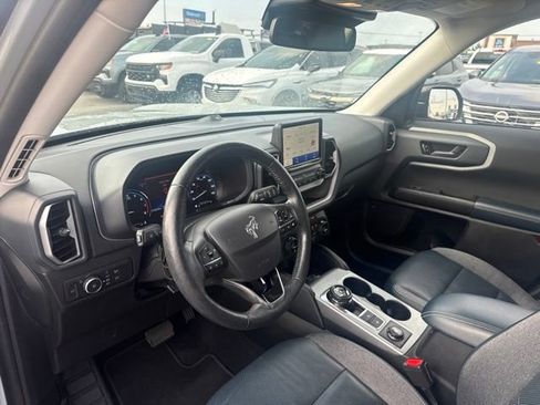 Used 2021 Ford Bronco Sport Outer Banks w/ Outer Banks Package AWD/4WD image 12