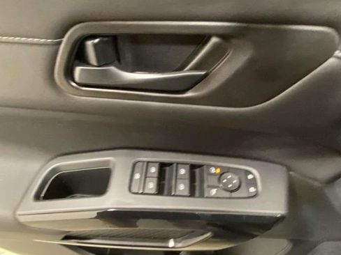 New 2026 Nissan Pathfinder SV image 13