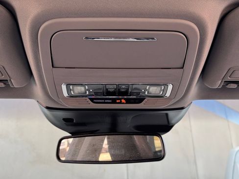 Used 2022 Lincoln Corsair AWD w/ Premium Package image 27