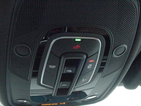 Used 2021 Audi Q7 3.0T Premium Plus w/ Premium Plus Package image 32