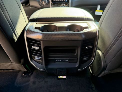 New 2026 RAM 1500 4x4 Crew Cab image 26
