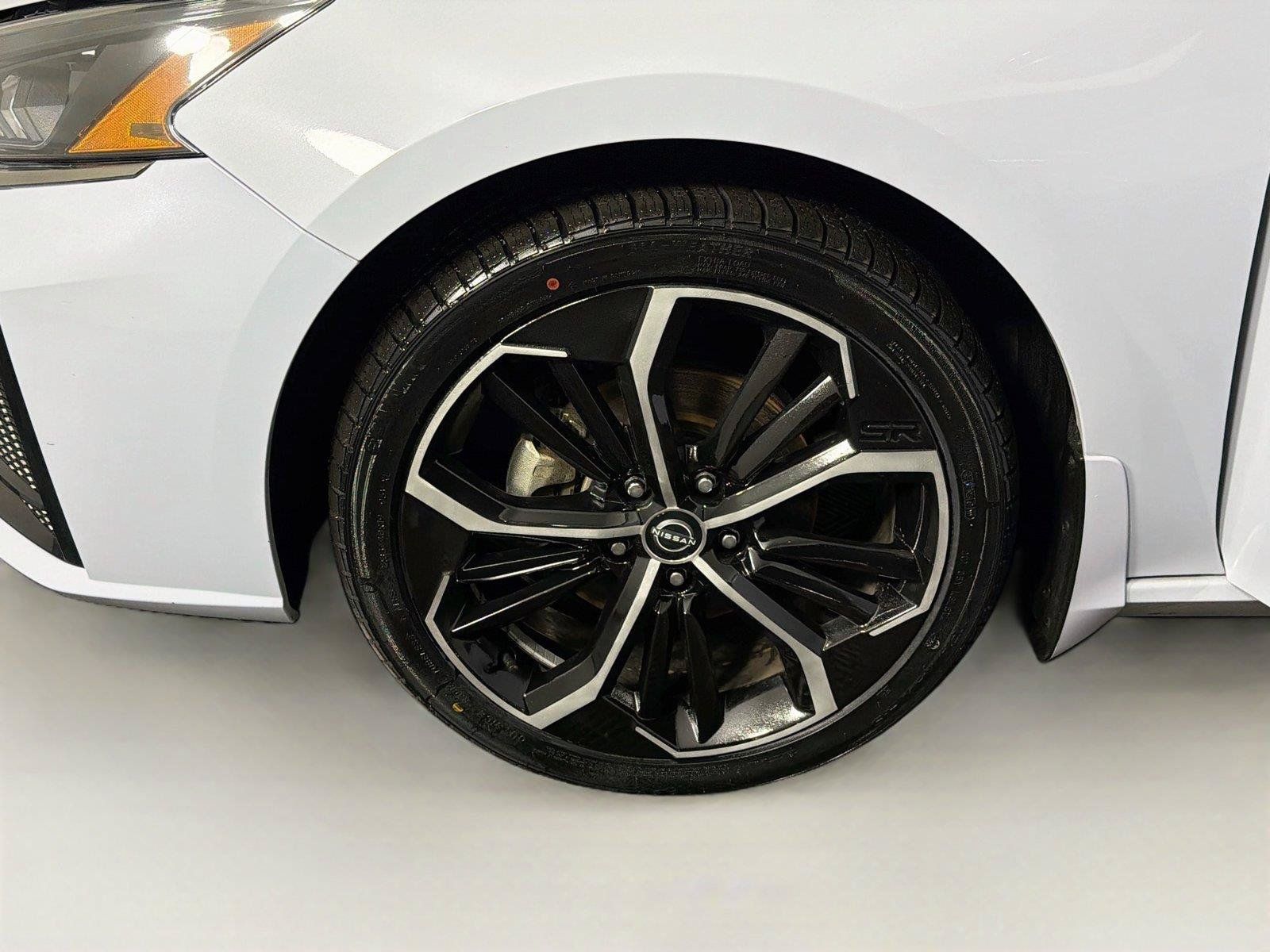 Used 2023 Nissan Altima 2.5 SR AWD/4WD image 32