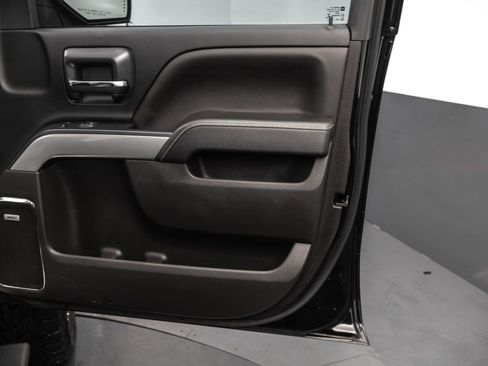 Used 2018 Chevrolet Silverado 1500 LTZ image 41