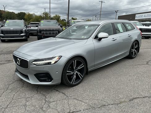 Used 2019 Volvo V90 T5 R-Design w/ Advanced Package image 8