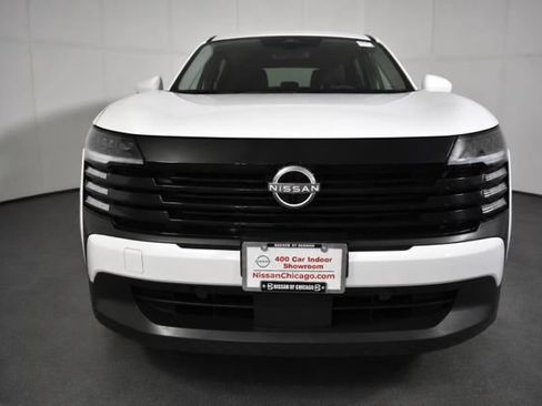 Certified 2025 Nissan Kicks SV AWD/4WD image 2
