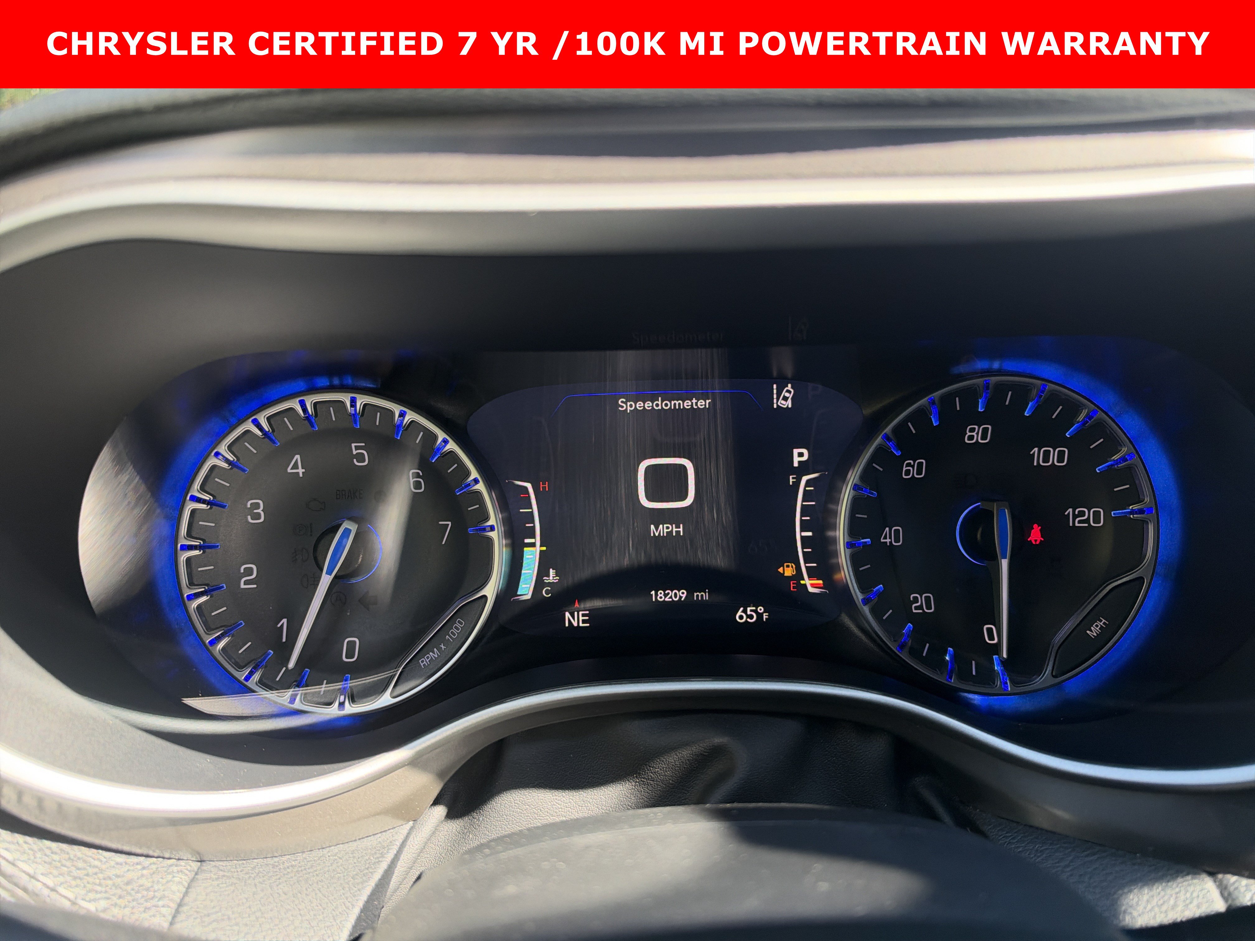 Used 2025 Chrysler Pacifica Select FWD image 20