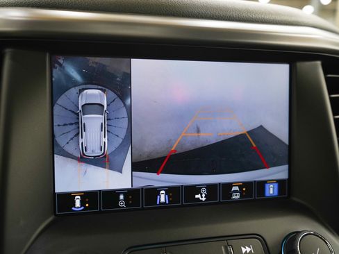 Used 2023 GMC Acadia AT4 w/ Technology Package AWD/4WD image 34