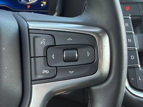 Used 2024 Chevrolet Suburban Z71 w/ Luxury Package AWD/4WD image 19