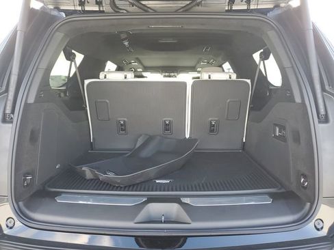 New 2026 Cadillac Escalade ESV Platinum Sport w/ LPO, ONYX Package AWD/4WD image 13