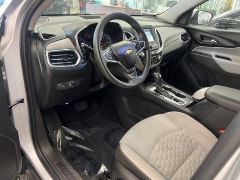 Used 2018 Chevrolet Equinox LT FWD image 8