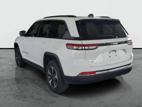 Used 2024 Jeep Grand Cherokee Limited 4xe AWD/4WD image 3