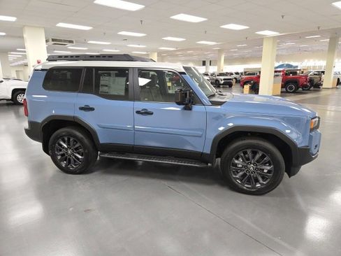 New 2026 Toyota Land Cruiser image 6