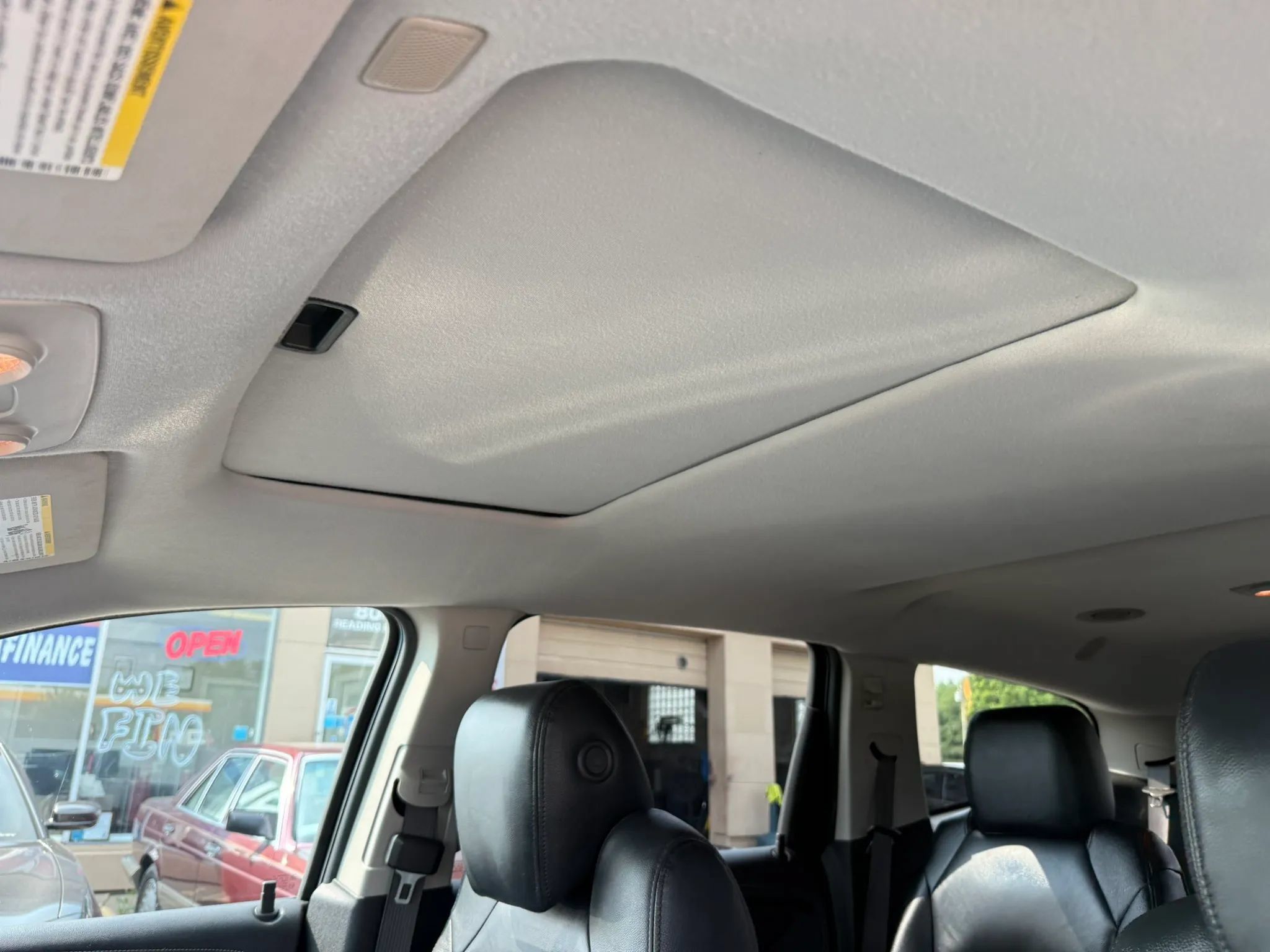 Used 2017 Chevrolet Traverse LT w/ Style and Technology Package FWD image 15