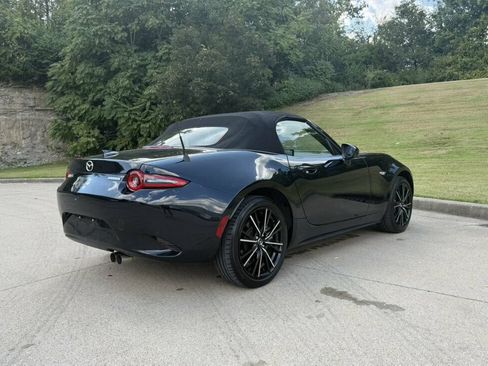 Used 2024 MAZDA MX-5 Miata Grand Touring RWD image 16