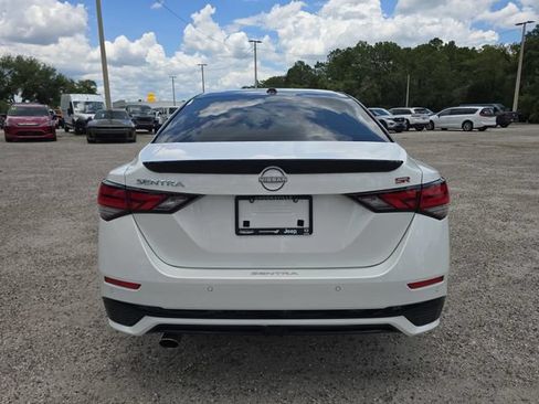 Used 2025 Nissan Sentra SR FWD image 5