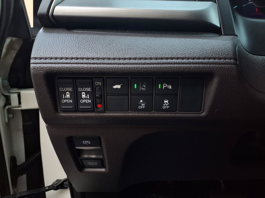 Used 2019 Honda Odyssey Touring image 16