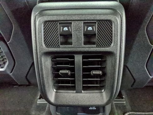 Certified 2025 Ford Bronco Badlands AWD/4WD image 20