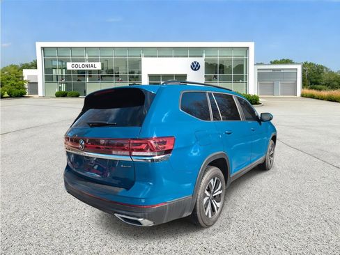 Certified 2025 Volkswagen Atlas SE image 11