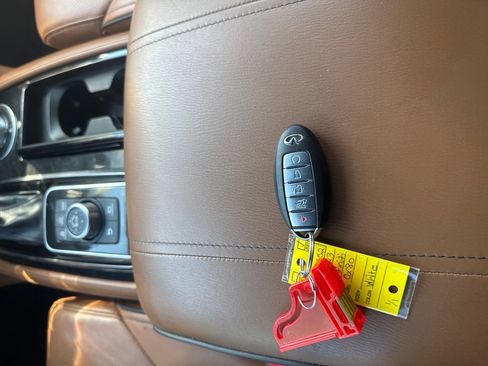 Used 2023 INFINITI QX80 Sensory w/ Cargo Package image 29