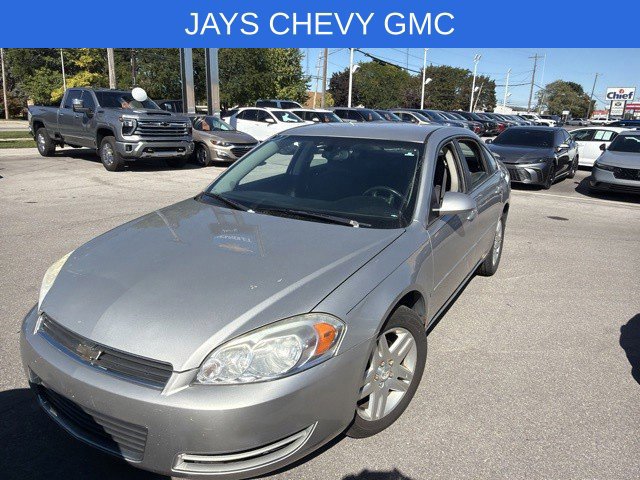 Used 2008 Chevrolet Impala LT FWD image 2