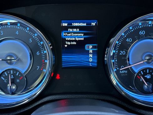 Used 2012 Chrysler 300 RWD image 23
