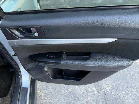 Used 2014 Subaru Outback 2.5i Premium image 20
