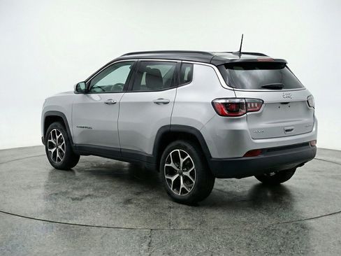 Used 2025 Jeep Compass Limited AWD/4WD image 6