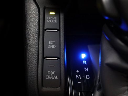 Used 2025 Toyota Land Cruiser image 30