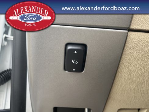 Used 2013 Ford Expedition XLT image 28