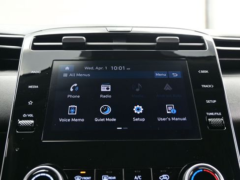 Used 2023 Hyundai Tucson SE image 17