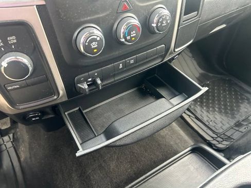 Used 2017 RAM 2500 SLT AWD/4WD image 13