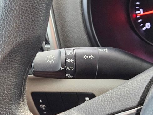 Used 2019 Kia Sportage LX FWD image 21