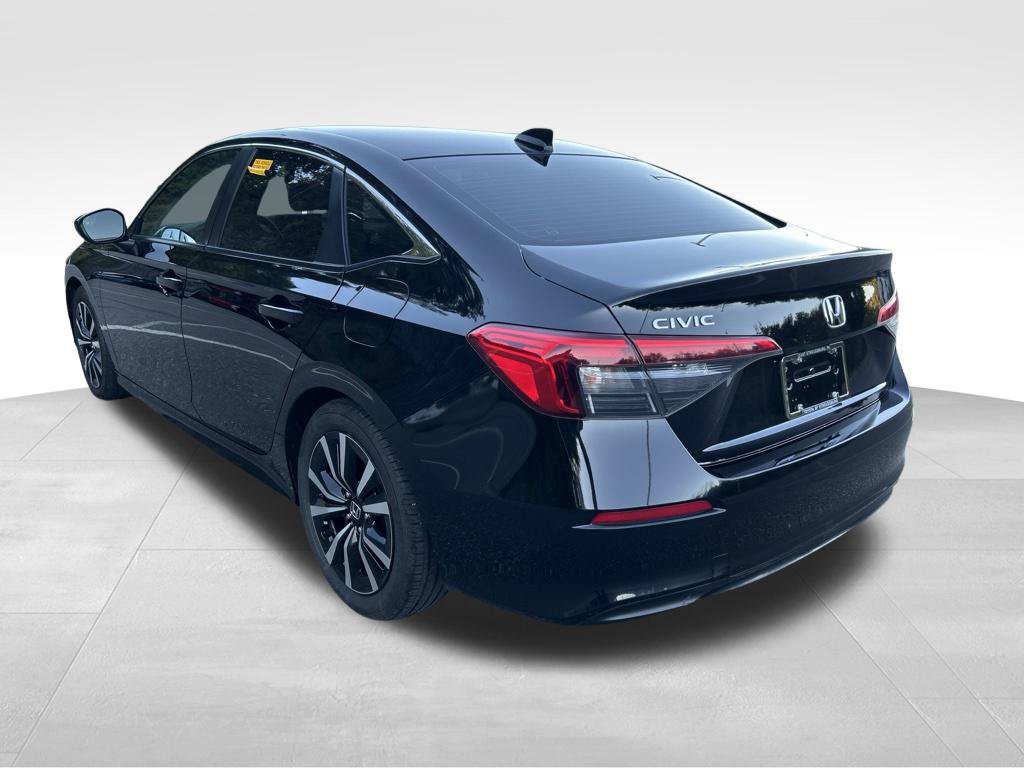 Used 2022 Honda Civic EX image 3