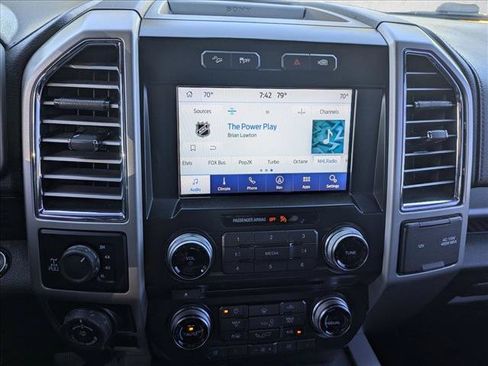 Used 2016 Ford F150 Lariat w/ Equipment Group 502A Luxury AWD/4WD image 12
