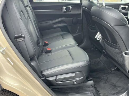 Used 2021 Kia Sorento S w/ Panoramic Sunroof Package image 23