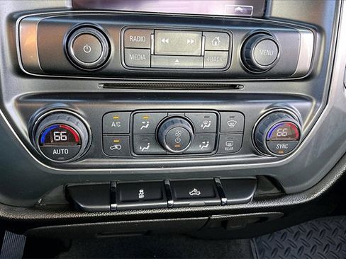 Used 2018 Chevrolet Silverado 1500 LT w/ All Star Edition image 15