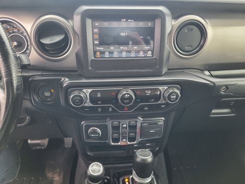 Used 2020 Jeep Gladiator Sport w/ Quick Order Package 24S image 23