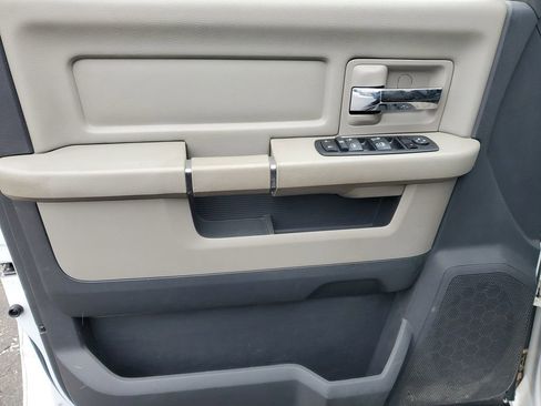 Used 2012 RAM 2500 SLT image 18