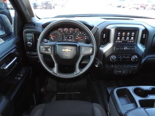 Used 2024 Chevrolet Silverado 1500 Custom w/ Turbomax Blackout Package RWD image 16