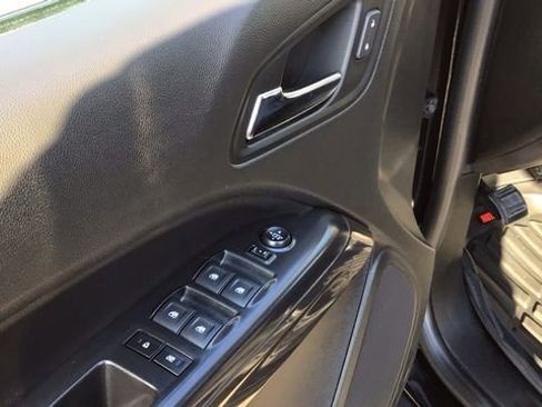 Used 2021 GMC Canyon AT4 w/ Driver Alert Package image 17