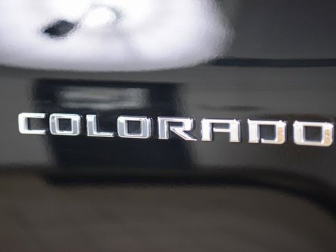 Used 2023 Chevrolet Colorado ZR2 w/ ZR2 Convenience Package III image 18