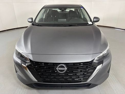 Used 2024 Nissan Sentra SV FWD image 3
