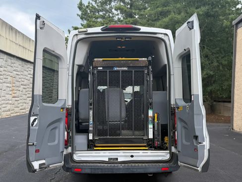 Used 2019 Ford Transit 350 XL RWD image 10