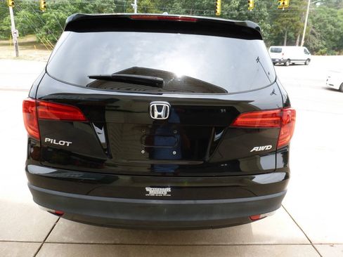 Used 2018 Honda Pilot EX image 8